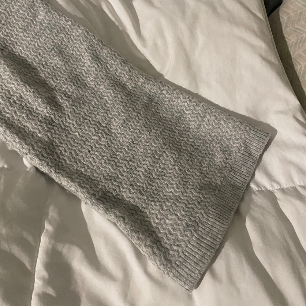 Sweater - Picture 3 of 3